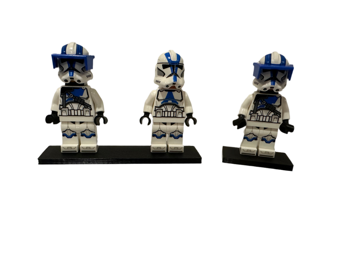 LEGO® Minifigure Display Plaque – Leg crack defense | 1–8 Figure variants available